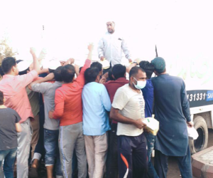 الجمعية تواصل توزيع وجبات الافطار